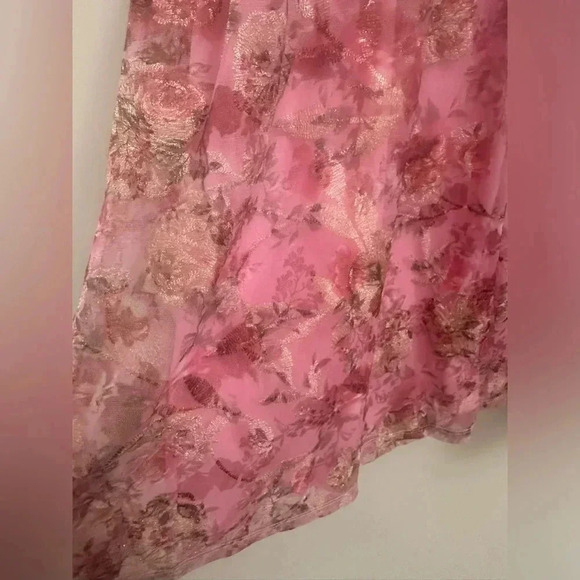 🌸🌸🌸PINK FLORAL MINI DRESS🌸🌸🌸 - Picture 4 of 8